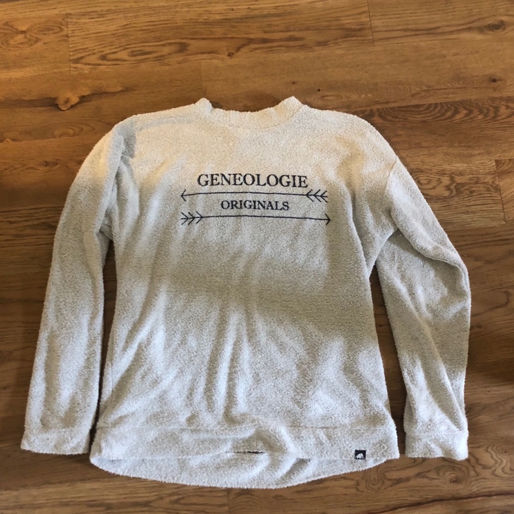 wooly threads pullover